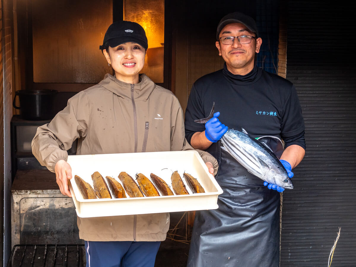 ミヤカン鮮魚－高知の地元民がお土産でも推すカツオの藁焼きたたき